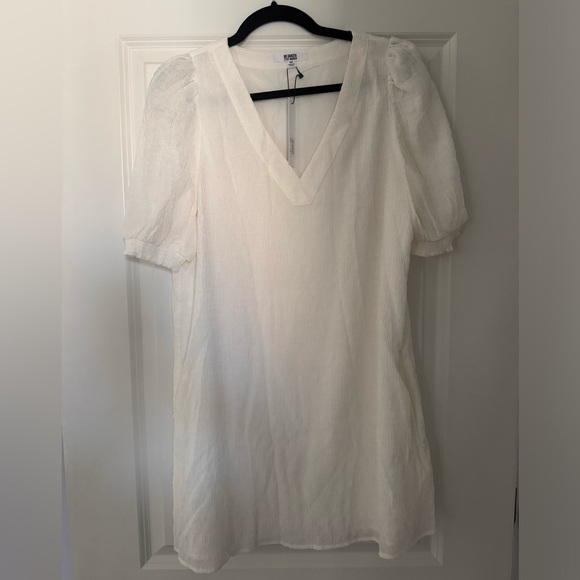 Fields of Gold Dress in White - Steve Madden - Picture 5 of 6